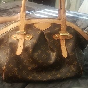 Louie Vuitton purse Tivoli Gm